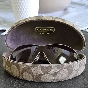 Coach “Leanne” sunglasses Coach Leanne 566 Sunglasses main image 4